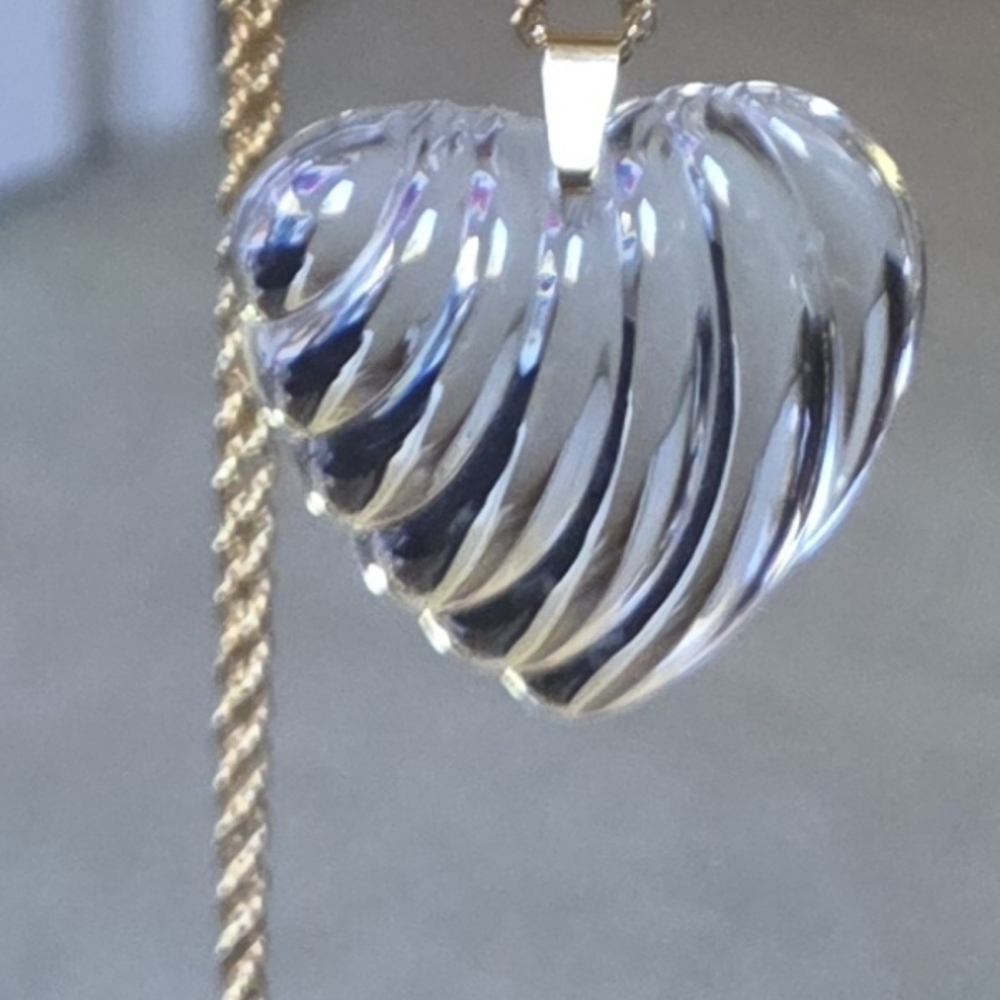 Giorgio Baccarat Vintage Clear Crystal Ribbed Heart Pendant w/Gold Tone Necklace